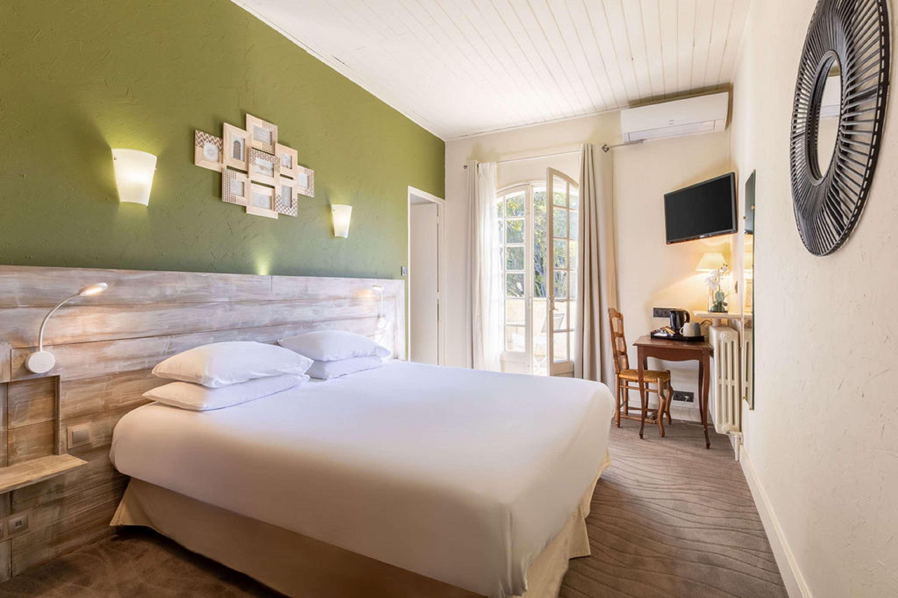 Best Western Le Val Majour Fontvieille Kültér fotó