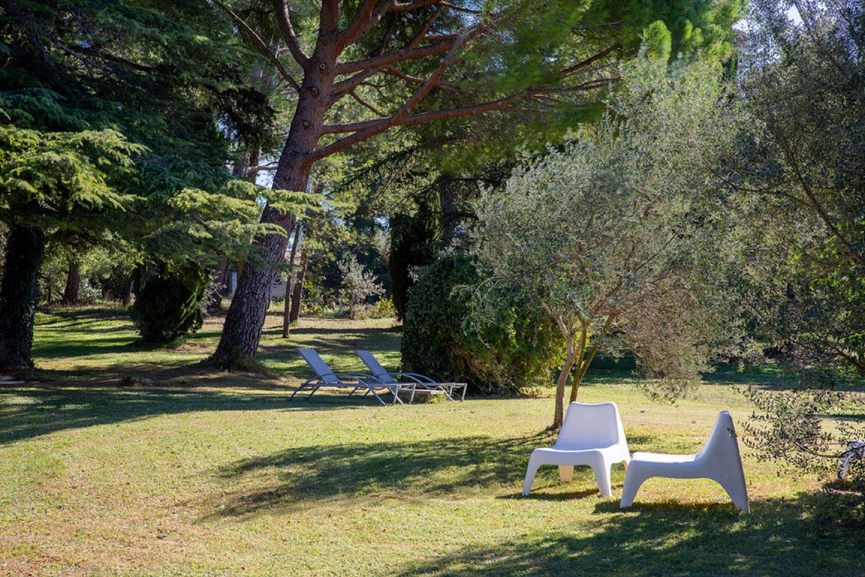 Best Western Le Val Majour Fontvieille Kültér fotó