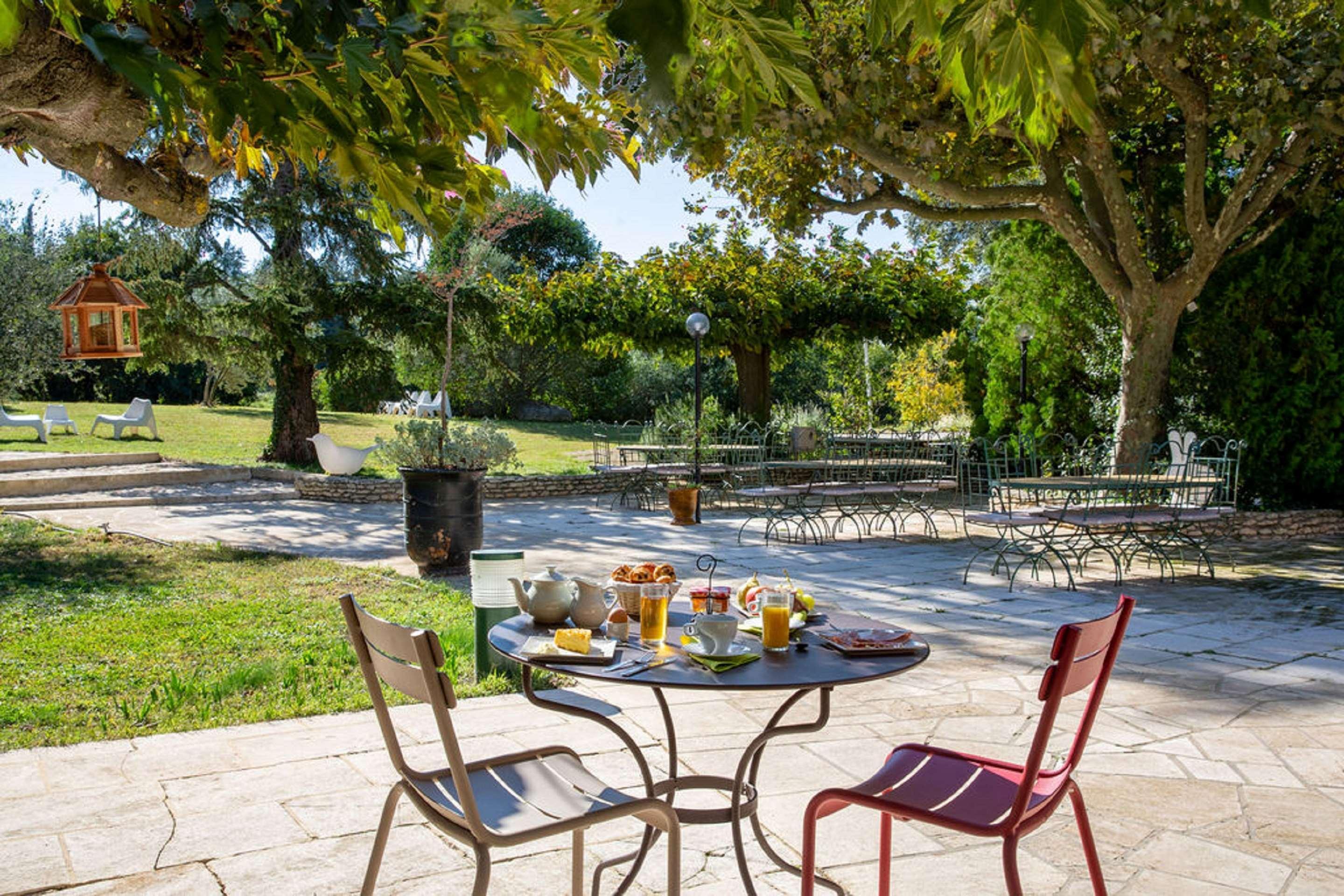 Best Western Le Val Majour Fontvieille Kültér fotó