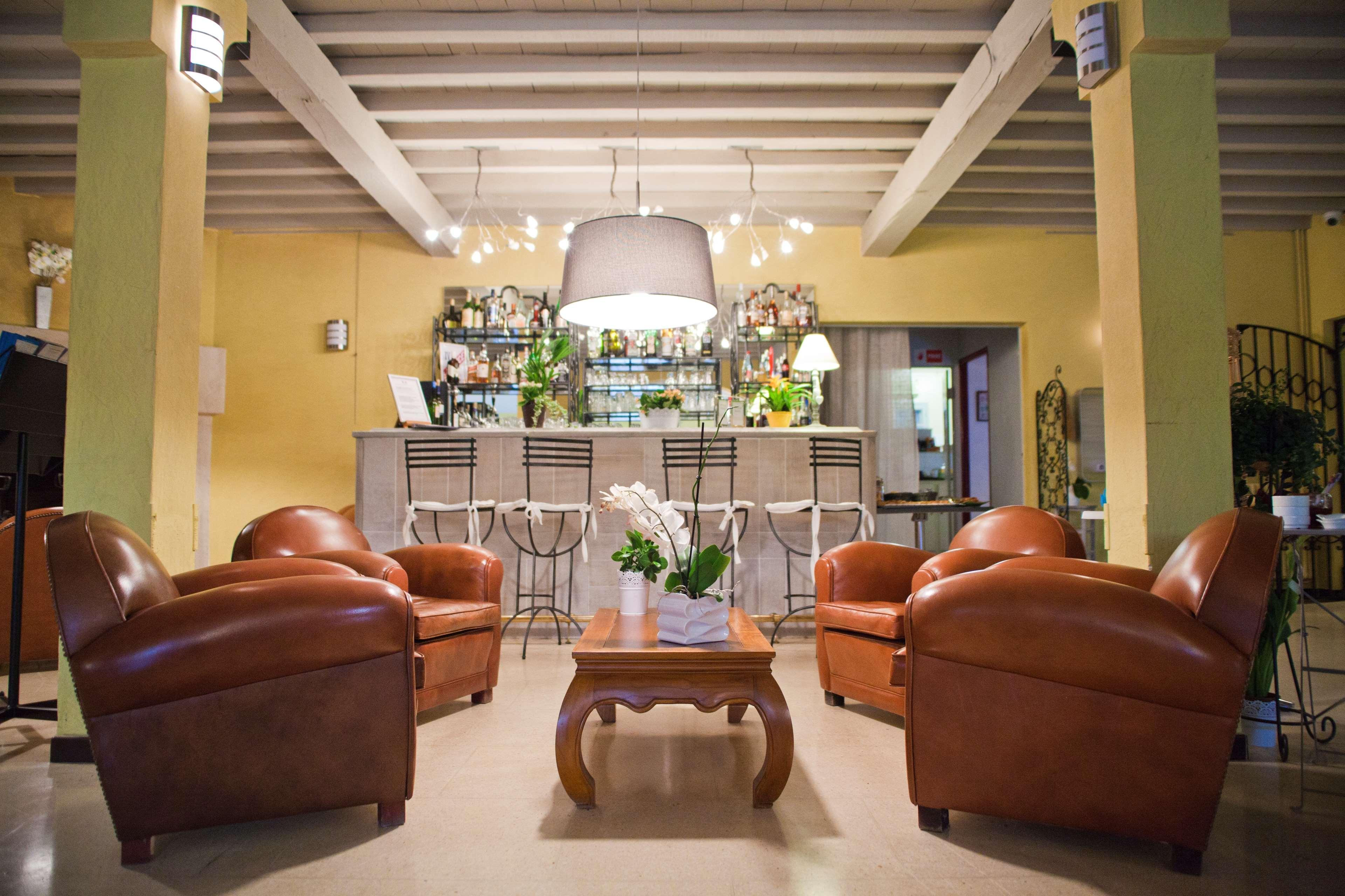 Best Western Le Val Majour Fontvieille Kültér fotó