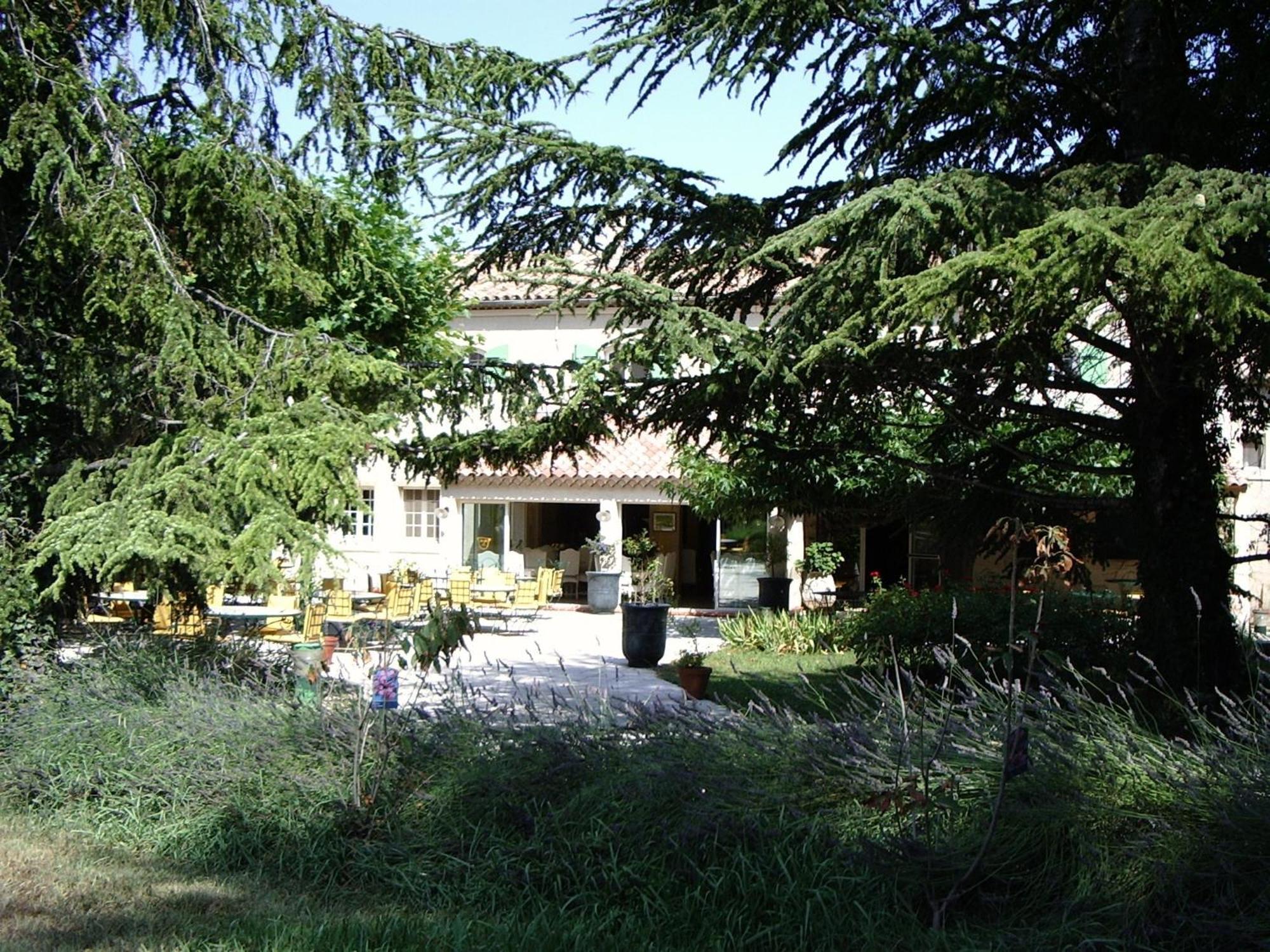 Best Western Le Val Majour Fontvieille Kültér fotó